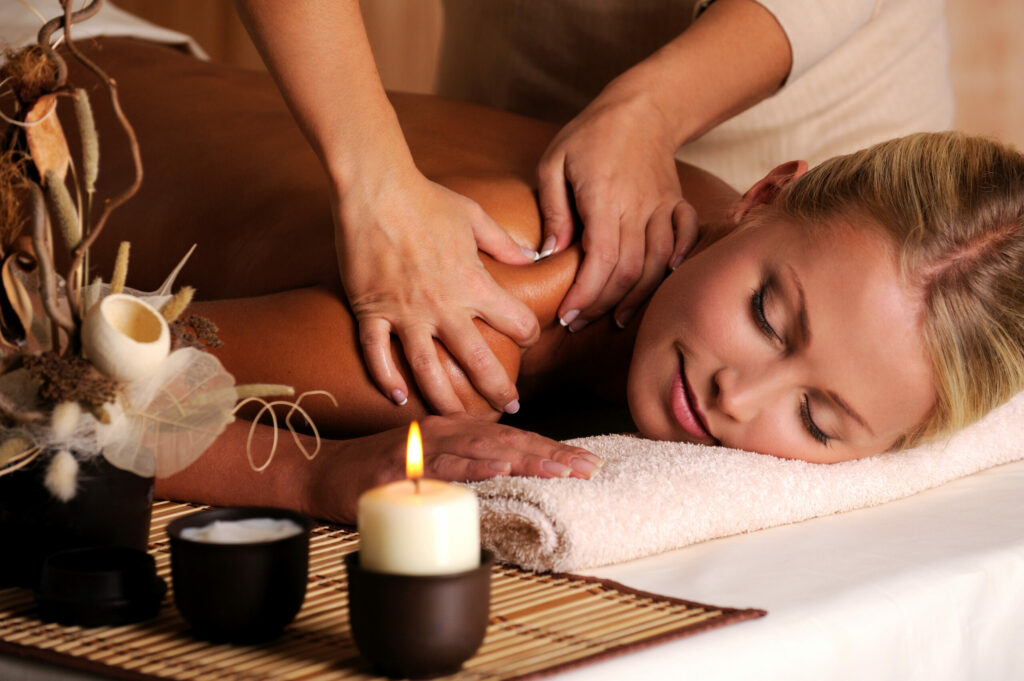 massage californien Image de valuavitaly sur Freepik